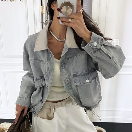 Dongdaemum Women’s Coats & Jackets, a testament to the elegance and quality of wholesale Korean fashion.