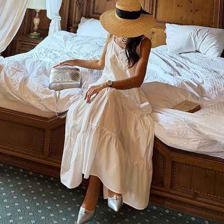 Dongdaemum Women’s Dresses, a testament to the elegance and quality of wholesale Korean fashion.