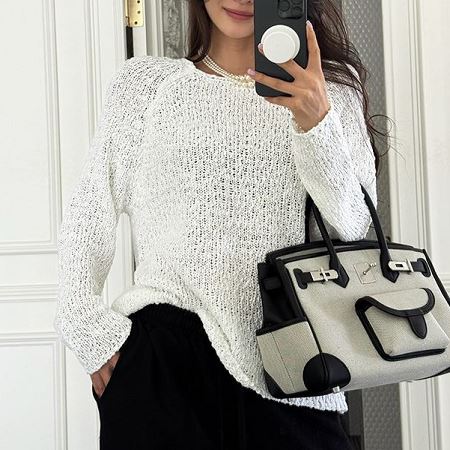 Dongdaemum Women’s Shirts, Tops & T-Shirts, a testament to the elegance and quality of wholesale Korean fashion.