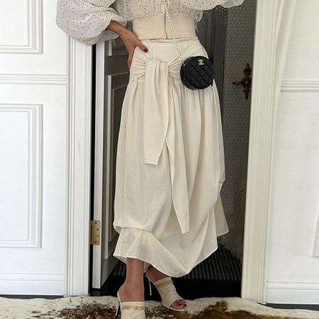 Dongdaemum Women’s Dresses, a testament to the elegance and quality of wholesale Korean fashion.