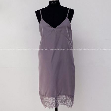 Dongdaemum Women’s Dresses, a testament to the elegance and quality of wholesale Korean fashion.