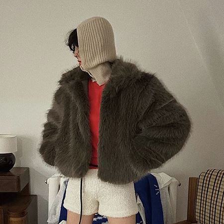 A variety of Dongdaemum Women’s Coats & Jackets, reflecting the sophistication of Korean fashion.