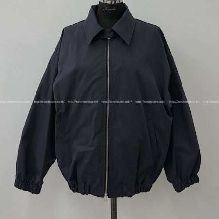 Dongdaemum Women’s Coats & Jackets, a testament to the elegance and quality of wholesale Korean fashion.