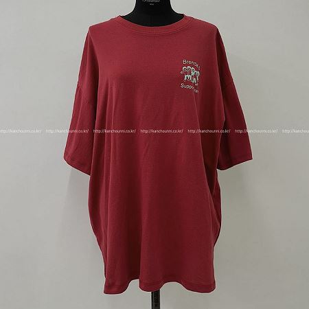 Dongdaemum Women’s Shirts, Tops & T-Shirts, a testament to the elegance and quality of wholesale Korean fashion.