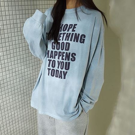 Dongdaemum Women’s Shirts, Tops & T-Shirts, a testament to the elegance and quality of wholesale Korean fashion.