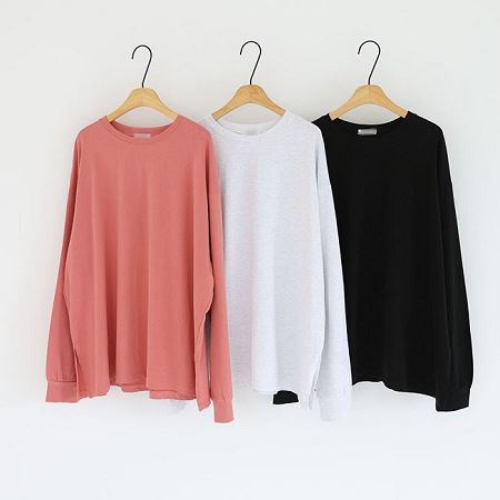 Dongdaemum Women’s Shirts, Tops & T-Shirts, a testament to the elegance and quality of wholesale Korean fashion.