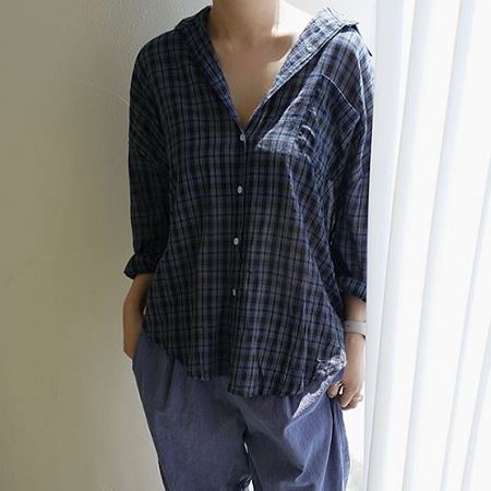 Dongdaemum Women’s Shirts, Tops & T-Shirts, a testament to the elegance and quality of wholesale Korean fashion.