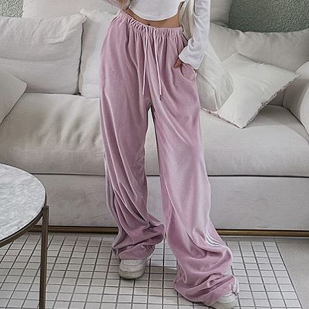 Dongdaemum Women’s Pants, a testament to the elegance and quality of wholesale Korean fashion.