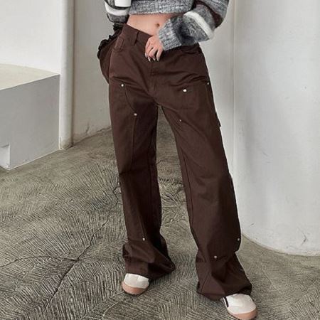 Dongdaemum Women’s Pants, a testament to the elegance and quality of wholesale Korean fashion.