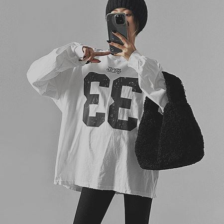 Dongdaemum Women’s Shirts, Tops & T-Shirts, a testament to the elegance and quality of wholesale Korean fashion.