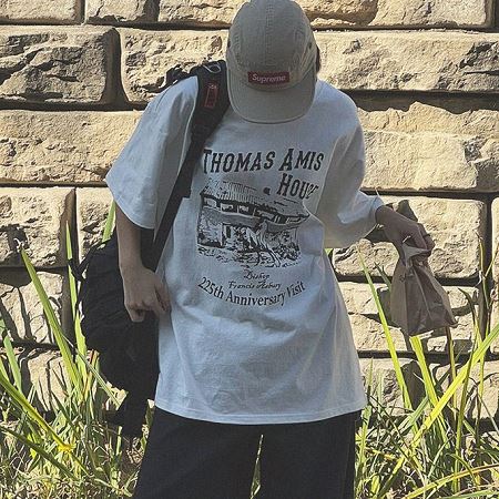 Dongdaemum Women’s Shirts, Tops & T-Shirts, a testament to the elegance and quality of wholesale Korean fashion.