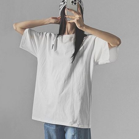 Dongdaemum Women’s Shirts, Tops & T-Shirts, a testament to the elegance and quality of wholesale Korean fashion.