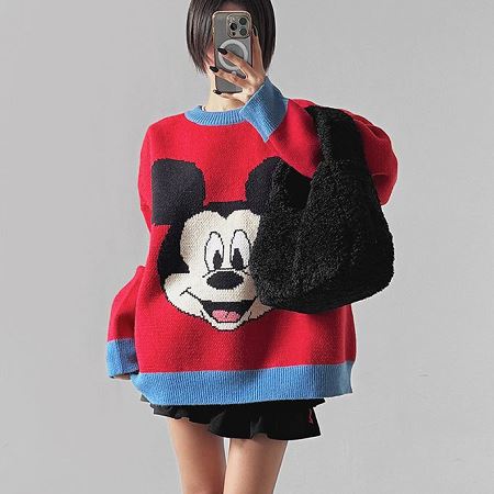 Dongdaemum Women’s Shirts, Tops & T-Shirts, a testament to the elegance and quality of wholesale Korean fashion.