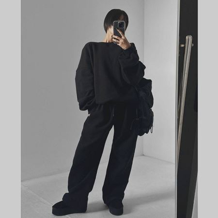 Dongdaemum Women’s One-Pieces, a testament to the elegance and quality of wholesale Korean fashion.