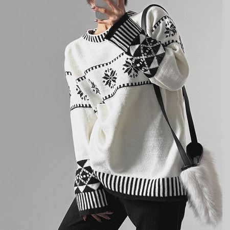 Dongdaemum Women’s Shirts, Tops & T-Shirts, a testament to the elegance and quality of wholesale Korean fashion.