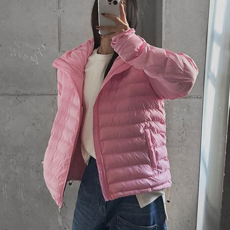 Dongdaemum Women’s Coats & Jackets, a testament to the elegance and quality of wholesale Korean fashion.