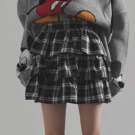 Dongdaemum Women’s Dresses, a testament to the elegance and quality of wholesale Korean fashion.