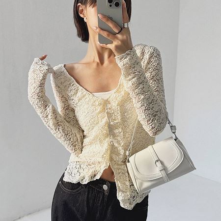 Dongdaemum Women’s Coats & Jackets, a testament to the elegance and quality of wholesale Korean fashion.