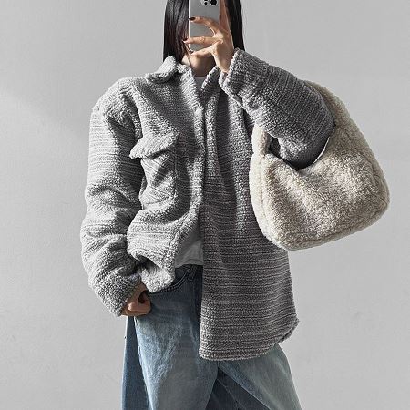 Dongdaemum Women’s Coats & Jackets, a testament to the elegance and quality of wholesale Korean fashion.