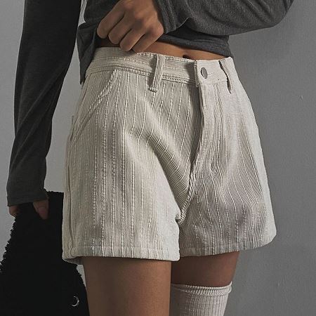 Dongdaemum Women’s Pants, a testament to the elegance and quality of wholesale Korean fashion.