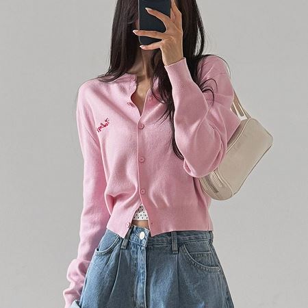 Dongdaemum Women’s Coats & Jackets, a testament to the elegance and quality of wholesale Korean fashion.