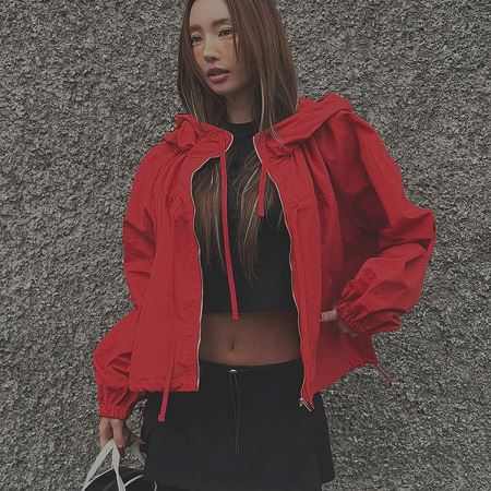 Dongdaemum Women’s Coats & Jackets, a testament to the elegance and quality of wholesale Korean fashion.