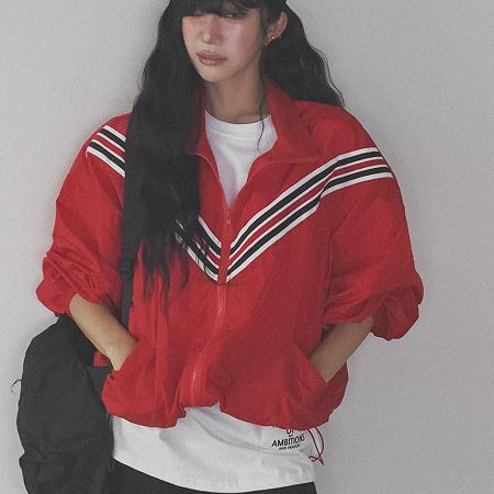 Dongdaemum Women’s Coats & Jackets, a testament to the elegance and quality of wholesale Korean fashion.