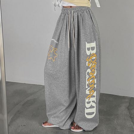 Dongdaemum Women’s Pants, a testament to the elegance and quality of wholesale Korean fashion.