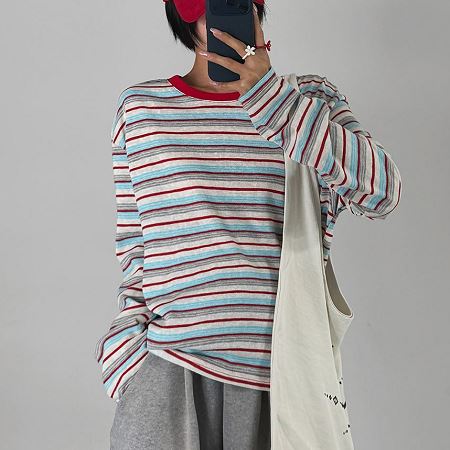Dongdaemum Women’s Shirts, Tops & T-Shirts, a testament to the elegance and quality of wholesale Korean fashion.