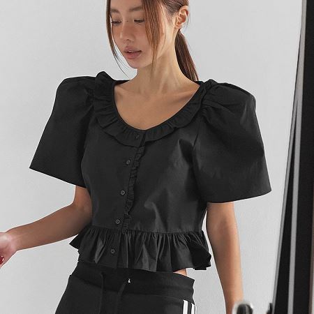 Dongdaemum Women’s Shirts, Tops & T-Shirts, a testament to the elegance and quality of wholesale Korean fashion.
