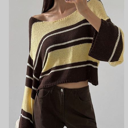 Dongdaemum Women’s Shirts, Tops & T-Shirts, a testament to the elegance and quality of wholesale Korean fashion.