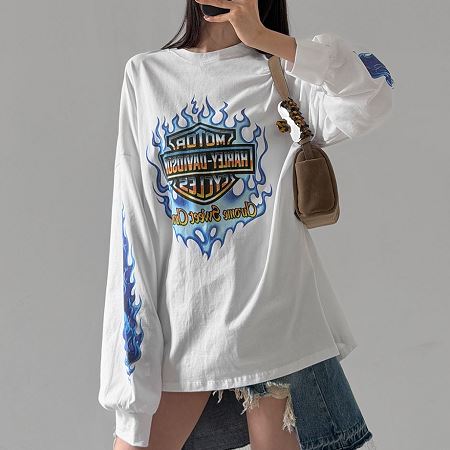 Dongdaemum Women’s Shirts, Tops & T-Shirts, a testament to the elegance and quality of wholesale Korean fashion.