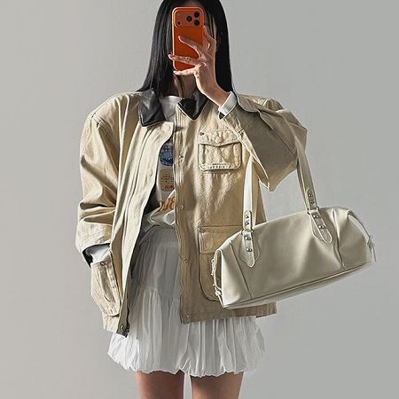 Dongdaemum Women’s Coats & Jackets, a testament to the elegance and quality of wholesale Korean fashion.