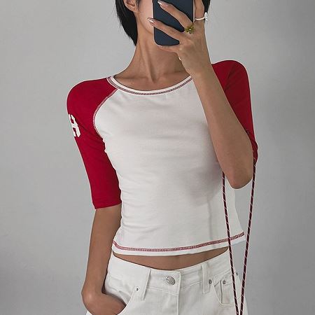 Dongdaemum Women’s Shirts, Tops & T-Shirts, a testament to the elegance and quality of wholesale Korean fashion.