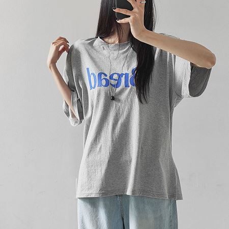 Dongdaemum Women’s Shirts, Tops & T-Shirts, a testament to the elegance and quality of wholesale Korean fashion.