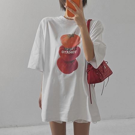 Dongdaemum Women’s Shirts, Tops & T-Shirts, a testament to the elegance and quality of wholesale Korean fashion.