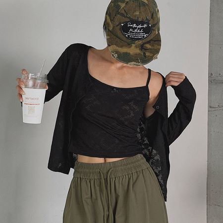 Dongdaemum Women’s One-Pieces, a testament to the elegance and quality of wholesale Korean fashion.