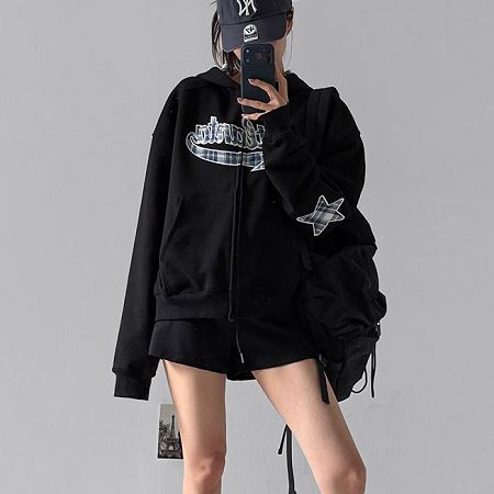 Dongdaemum Women’s Coats & Jackets, a testament to the elegance and quality of wholesale Korean fashion.
