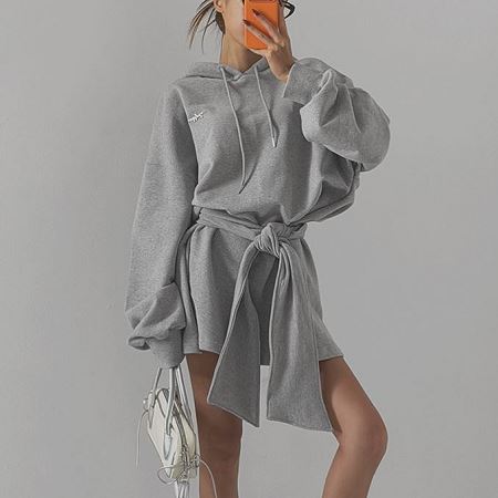 Dongdaemum Women’s Dresses, a testament to the elegance and quality of wholesale Korean fashion.