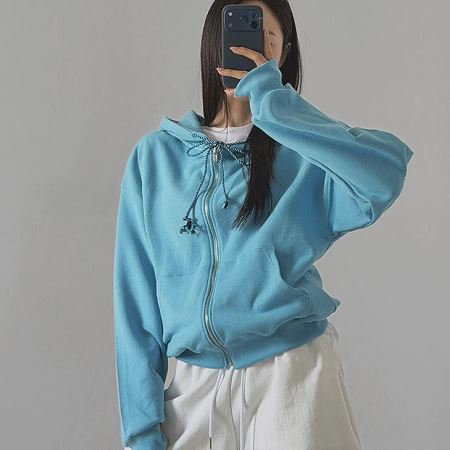 Dongdaemum Women’s Coats & Jackets, a testament to the elegance and quality of wholesale Korean fashion.