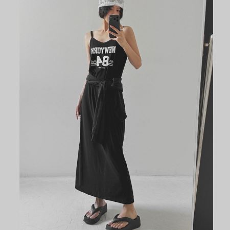 Dongdaemum Women’s Dresses, a testament to the elegance and quality of wholesale Korean fashion.