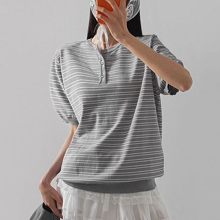 Dongdaemum Women’s Shirts, Tops & T-Shirts, a testament to the elegance and quality of wholesale Korean fashion.