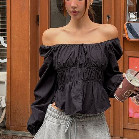 Dongdaemum Women’s Shirts, Tops & T-Shirts, a testament to the elegance and quality of wholesale Korean fashion.