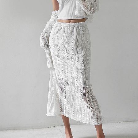 Dongdaemum Women’s Dresses, a testament to the elegance and quality of wholesale Korean fashion.