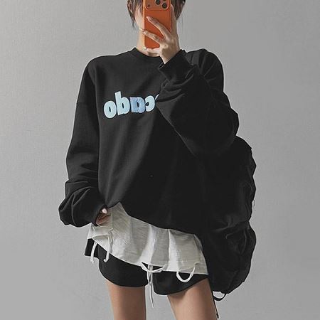 Dongdaemum Women’s Shirts, Tops & T-Shirts, a testament to the elegance and quality of wholesale Korean fashion.
