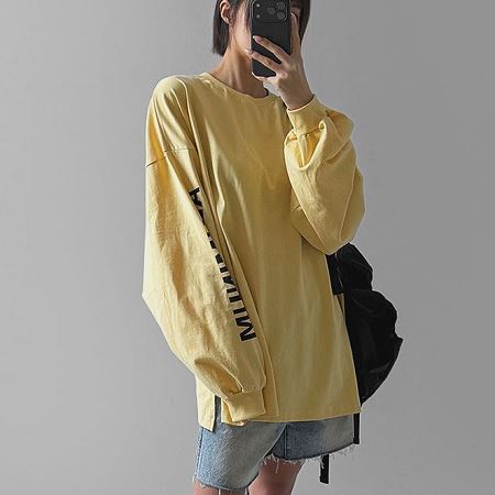 Dongdaemum Women’s Shirts, Tops & T-Shirts, a testament to the elegance and quality of wholesale Korean fashion.