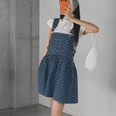 Dongdaemum Women’s Dresses, a testament to the elegance and quality of wholesale Korean fashion.