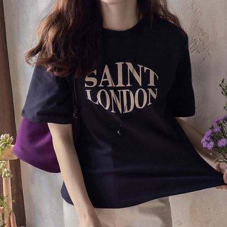 Dongdaemum Women’s Shirts, Tops & T-Shirts, a testament to the elegance and quality of wholesale Korean fashion.