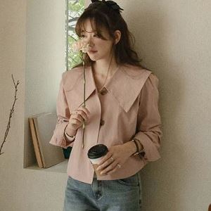 Dongdaemum Women’s Shirts, Tops & T-Shirts, a testament to the elegance and quality of wholesale Korean fashion.