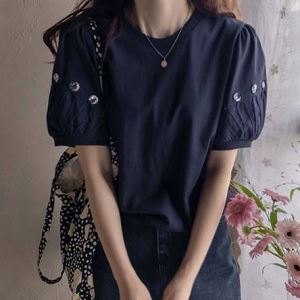 Dongdaemum Women’s Shirts, Tops & T-Shirts, a testament to the elegance and quality of wholesale Korean fashion.